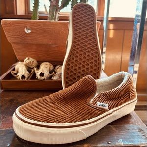 Corduroy Vans Fluffy Insulated